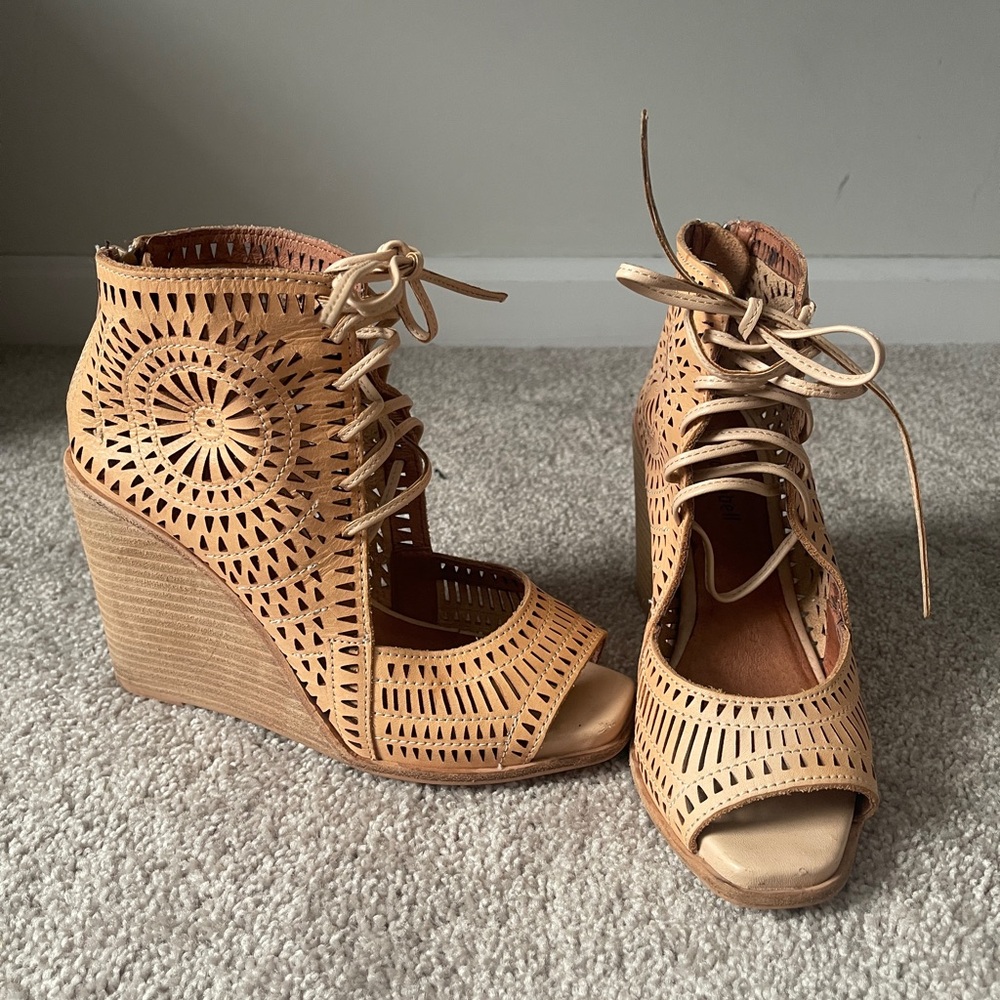 Jeffrey Campbell Tan Lace-Up Wedges